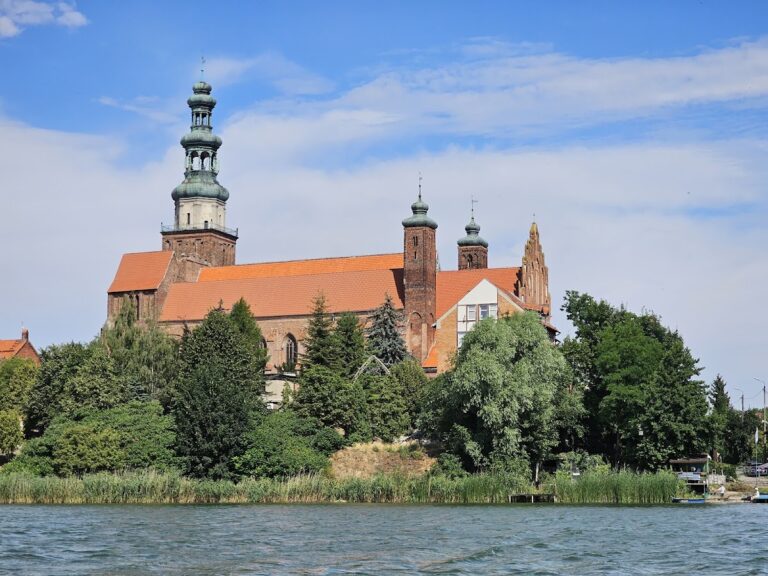 Co-Cathedral Basilica of the Most Holy Trinity, Chełmża: Former Cathedral and Gothic Basilica
