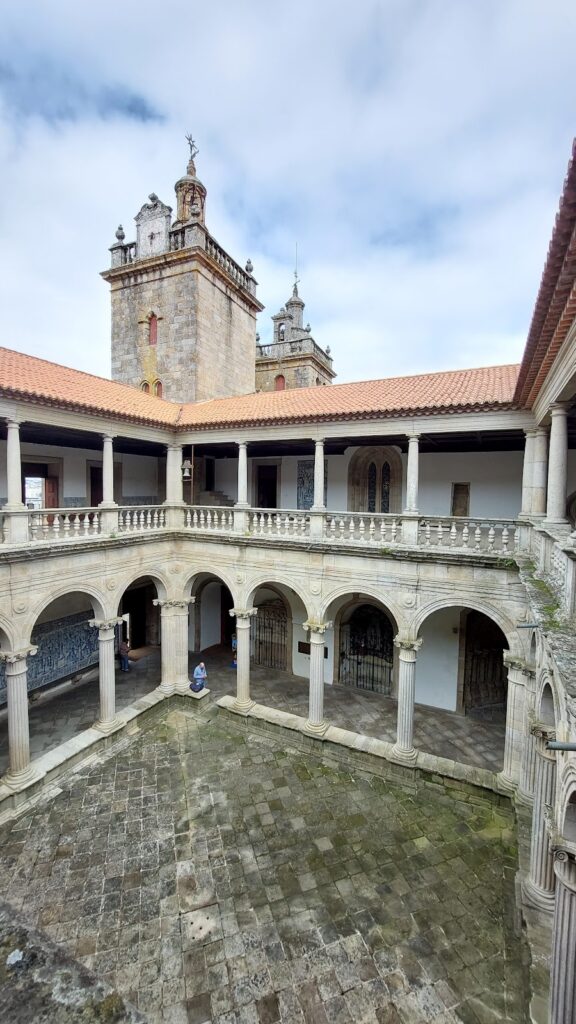 Viseu Cathedral: The Episcopal Cathedral of Viseu, Portugal 4 Viseu Cathedral