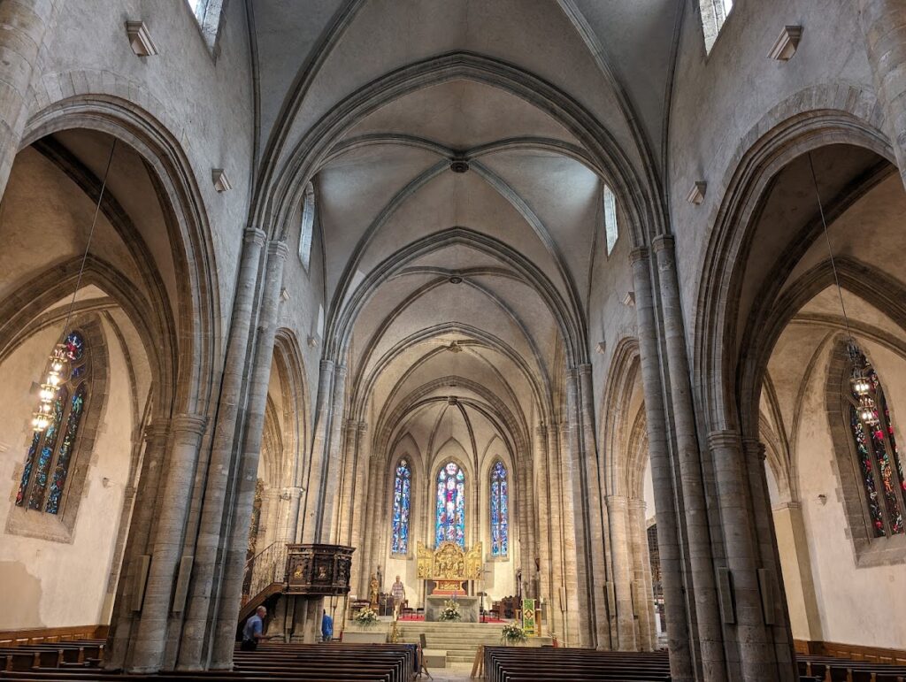 Sion Cathedral: Episcopal Church of the Diocese of Sion in Switzerland 2 Sion Cathedral