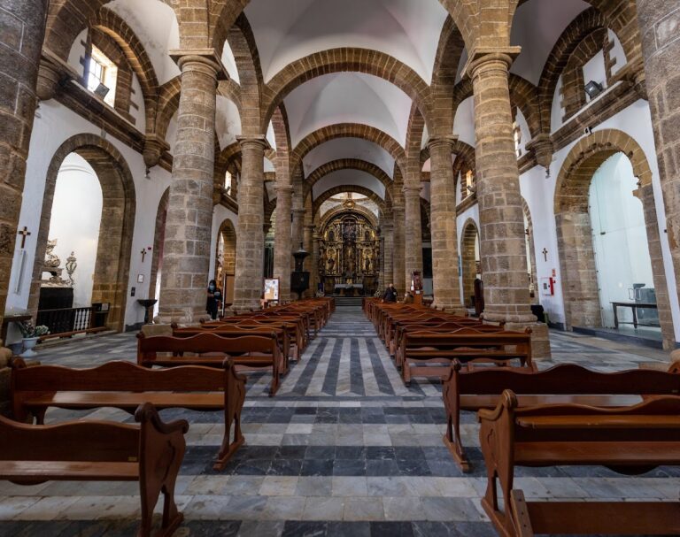 Iglesia de Santa Cruz: The Old Cathedral of Cádiz
