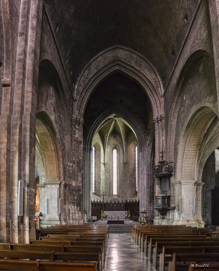 Forcalquier Cathedral: A Former Co-Cathedral in France 2 Forcalquier Cathedral