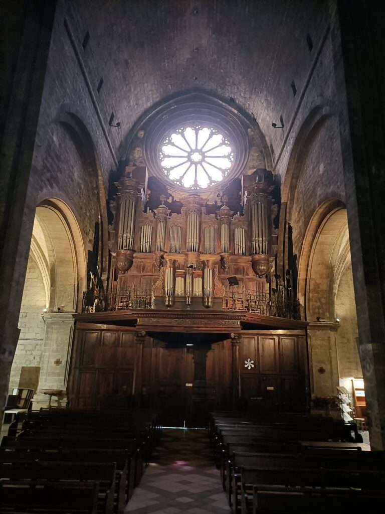 Forcalquier Cathedral: A Former Co-Cathedral in France 3 Forcalquier Cathedral