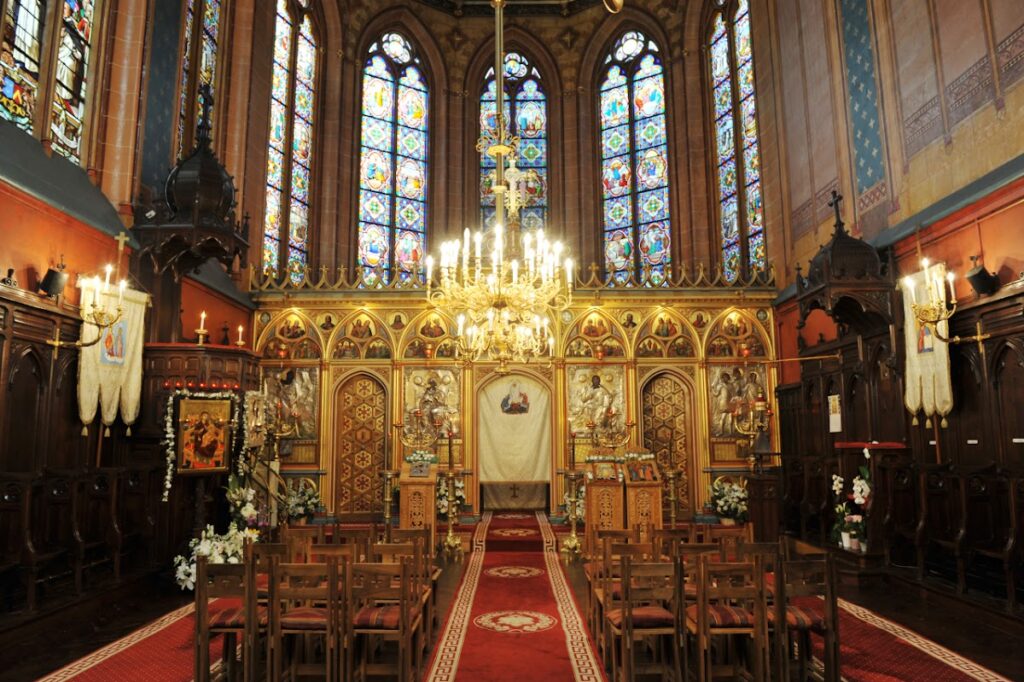 Église des Saints-Archanges: A Medieval Gothic Chapel and Romanian Orthodox Cathedral in Paris 3 Église des Saints-Archanges
