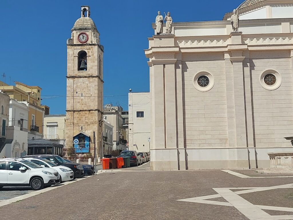 Manfredonia Cathedral: Seat of the Archdiocese of Manfredonia–Vieste–San Giovanni Rotondo 2 Manfredonia Cathedral