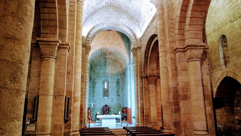 Co-Cathedral of St. Mary: A Romanesque Cathedral Seat in Monzón 2 Co-Cathedral of St. Mary