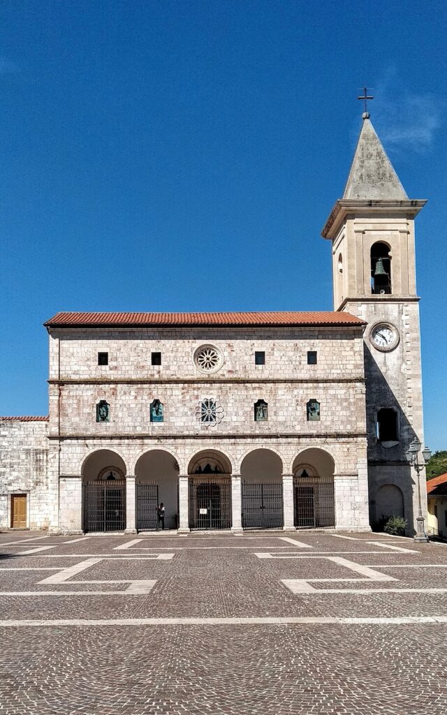 Pescina Cathedral: A Late-Renaissance Cathedral Basilica in Italy 2 Pescina Cathedral