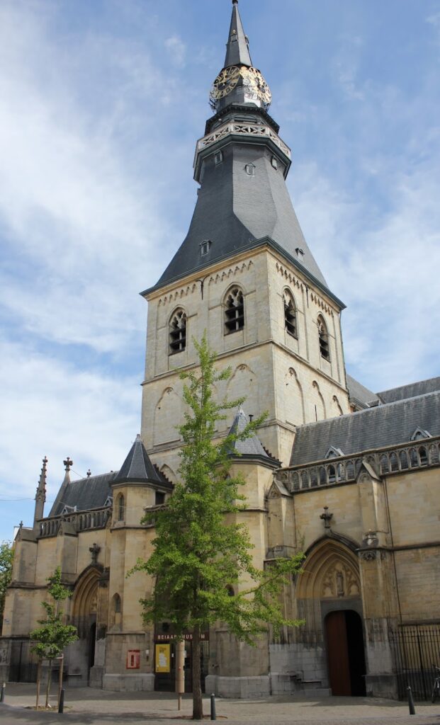 St. Quentin Cathedral: A Gothic Cathedral in Hasselt, Belgium 3 St. Quentin Cathedral