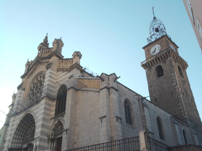 Digne Cathedral: A Gothic and Neo-Gothic Cathedral in France