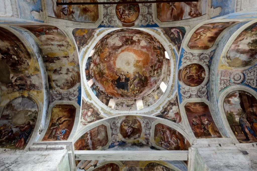 Saint George Cathedral: A Pre-Mongol White-Stone Church in Yuryev-Polsky 2 Saint George Cathedral