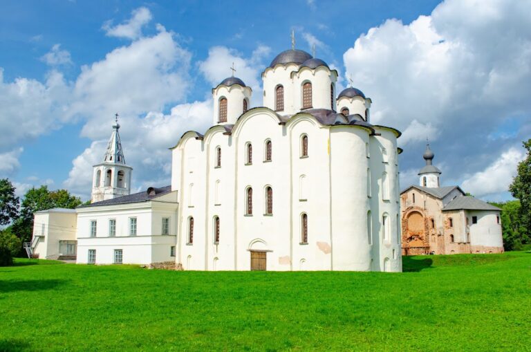 Saint Nicholas Cathedral, Novgorod: A Medieval Veche Church in Veliky Novgorod