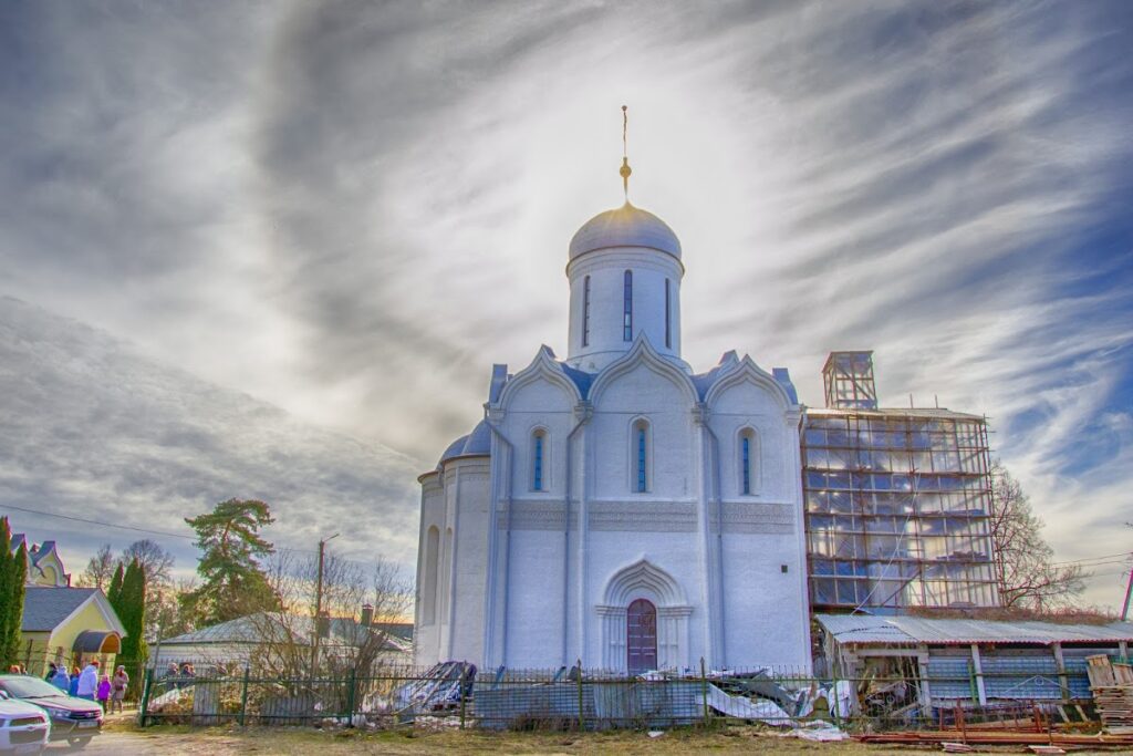 Church of the Dormition in Gorodok: An Early Moscow Orthodox Church 3 Church of the Dormition in Gorodok