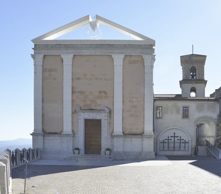 Concattedrale di San Nicola: Co-Cathedral of Muro Lucano, Italy