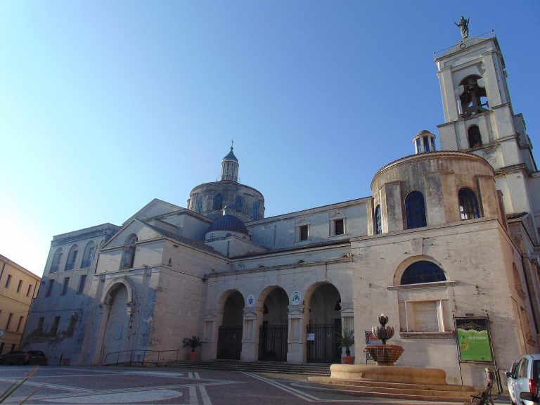 Cathedral of Catanzaro: The Principal Church of the Archdiocese