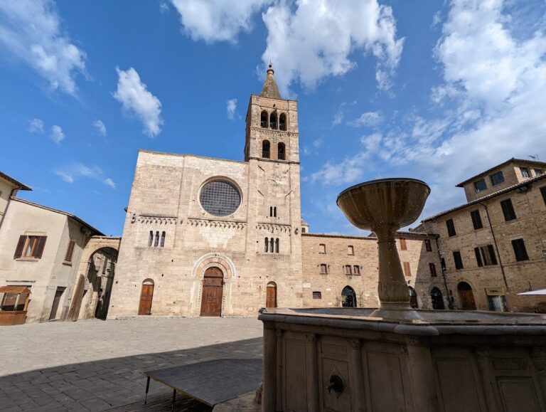 Bevagna Cathedral: Romanesque Parish Church in Italy