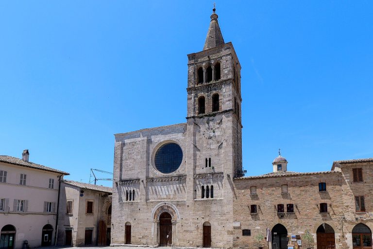 Bevagna Cathedral: Romanesque Parish Church in Italy