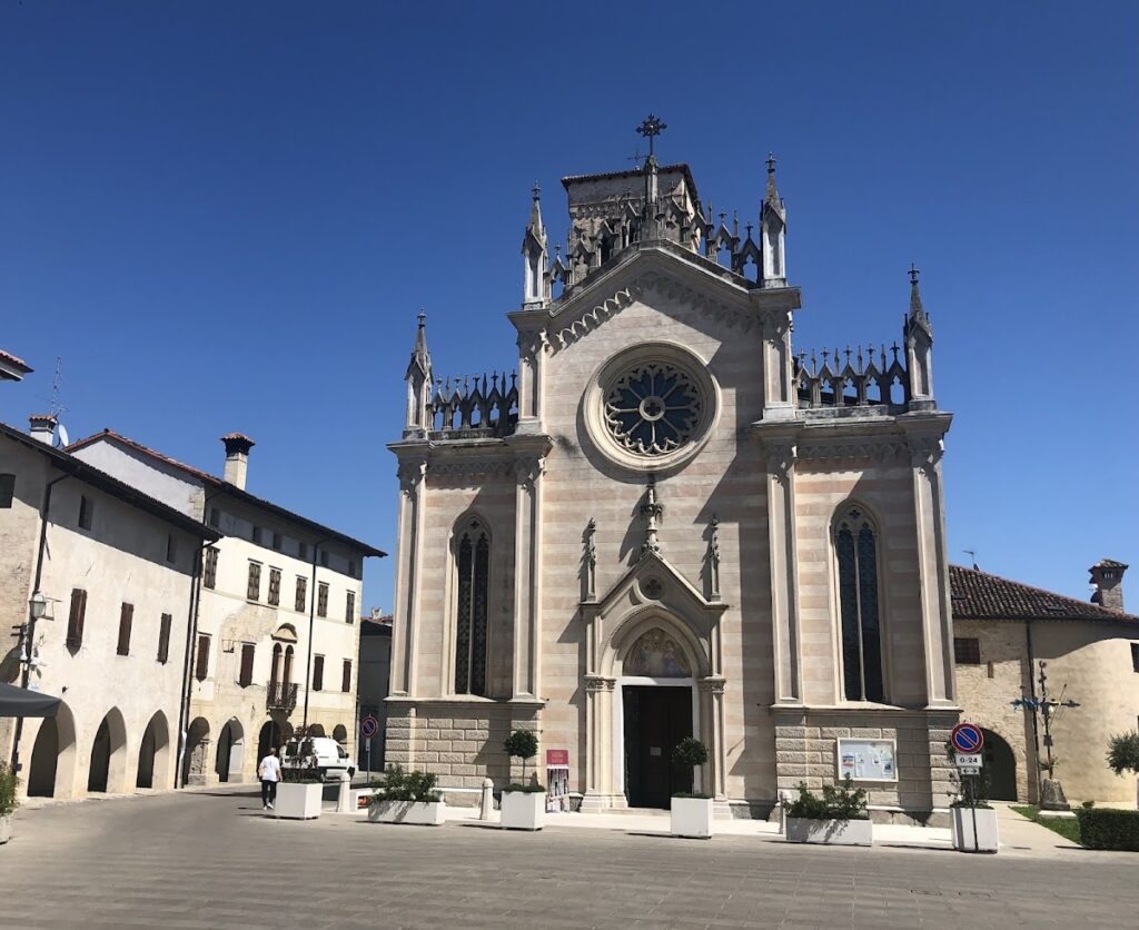 Chiesa del Santissimo Corpo di Cristo: Parish Church of Valvasone in Italy 2 Chiesa del Santissimo Corpo di Cristo