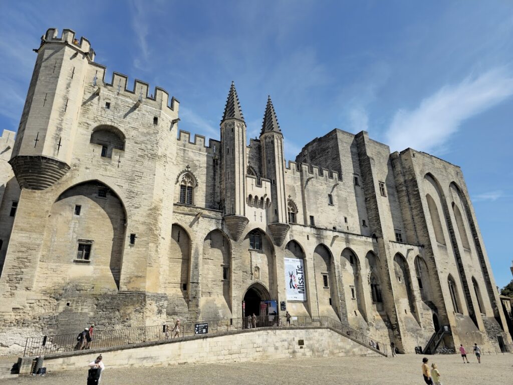 Palais des Papes: The Gothic Papal Palace of Avignon 2 Palais des Papes