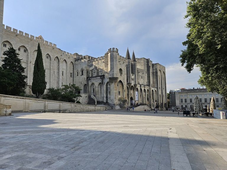Palais des Papes: The Gothic Papal Palace of Avignon
