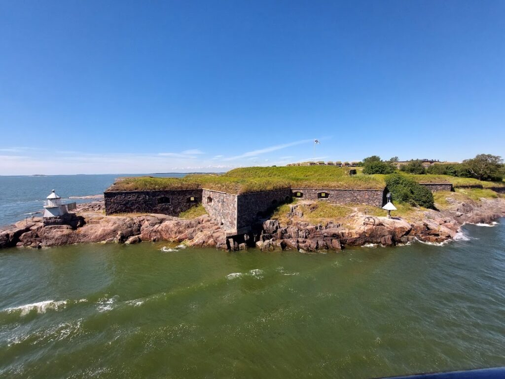 Suomenlinna: A Historic Sea Fortress in Helsinki, Finland 3 Suomenlinna