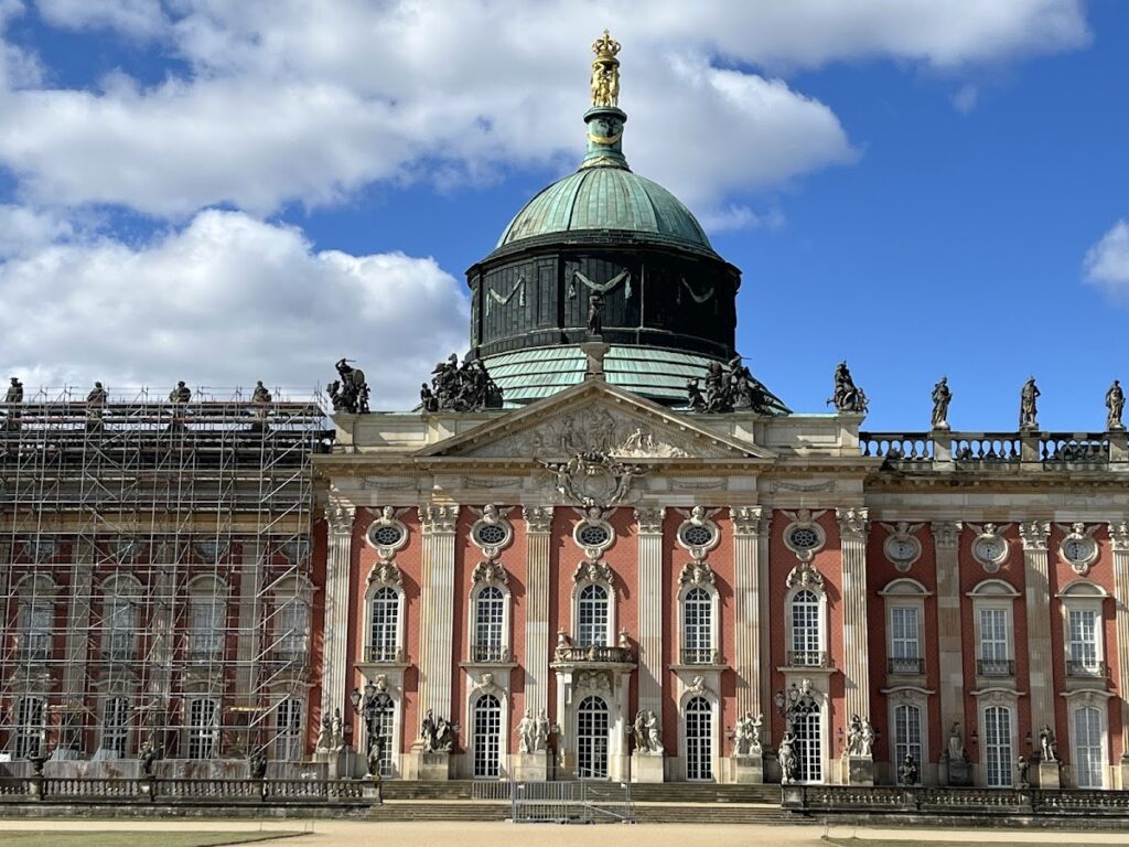 New Palace: Frederick the Great’s Summer and Ceremonial Residence in Potsdam 2 New Palace