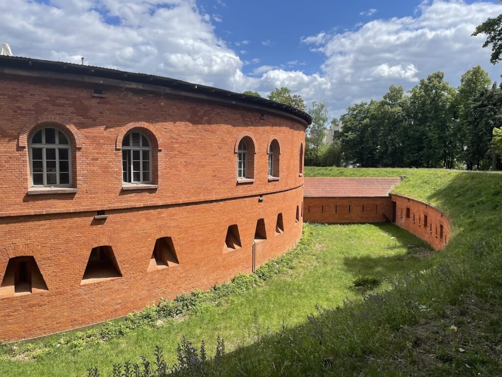 Warsaw Fortress: The Russian Imperial Defensive Complex in Poland 1 Warsaw Fortress