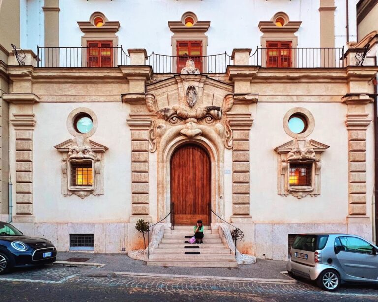 Palazzetto Zuccari: A Mannerist Residence and Institute in Rome