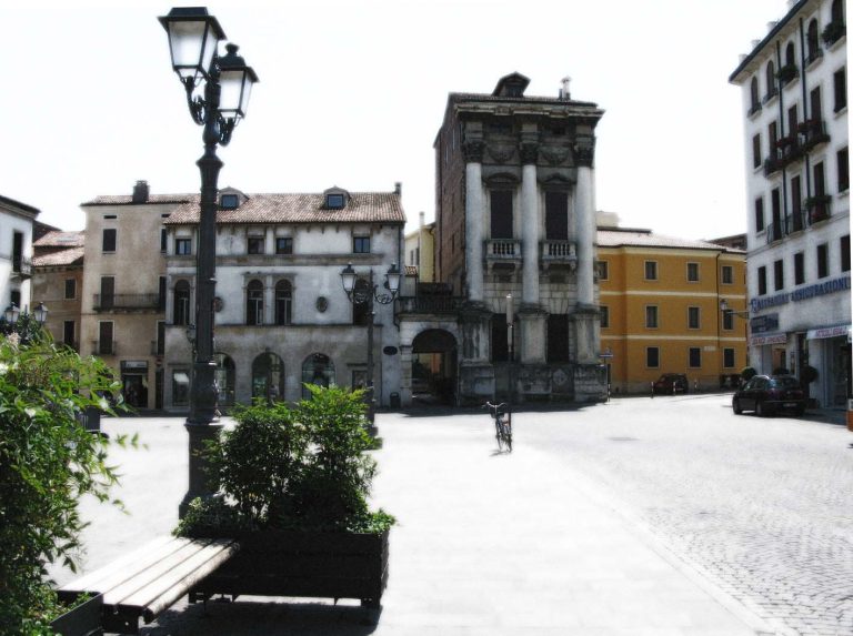 Palazzo Porto in Piazza Castello: An Unfinished Renaissance Palace in Vicenza