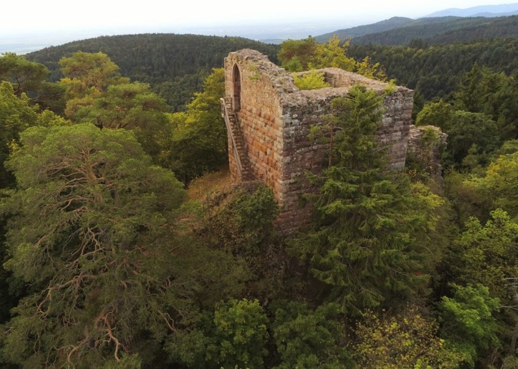Château de Bilstein: A Ruined Hilltop Castle in France 1 Château de Bilstein