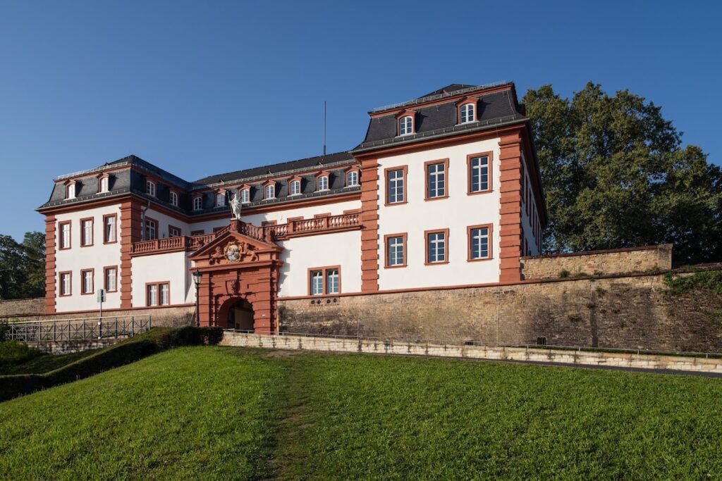 Mainz Citadel: A Bastioned Fortress on the Jakobsberg 1 Mainz Citadel