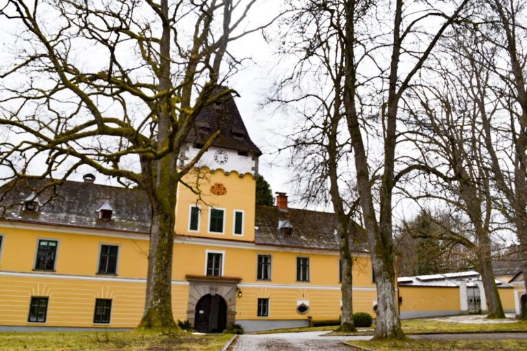 Helfenberg Castle (Austria): A Renaissance Castle and Noble Estate
