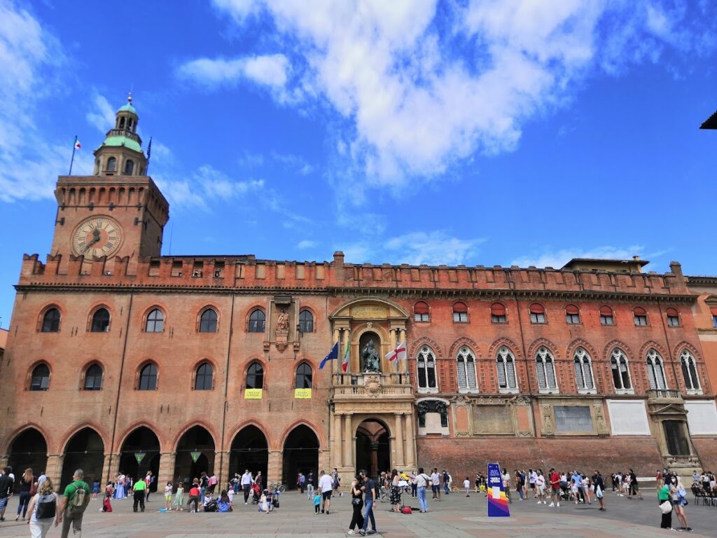 Palazzo del Podestà: Medieval Civic Palace in Bologna 2 palazzo del Podestà