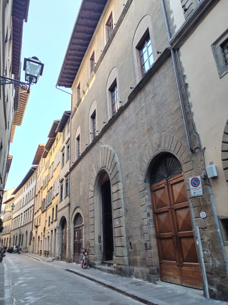 Palazzo Frescobaldi: A Florentine Urban Residence