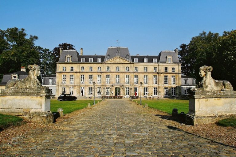 Château de Nointel: A Seventeenth-Century French Château