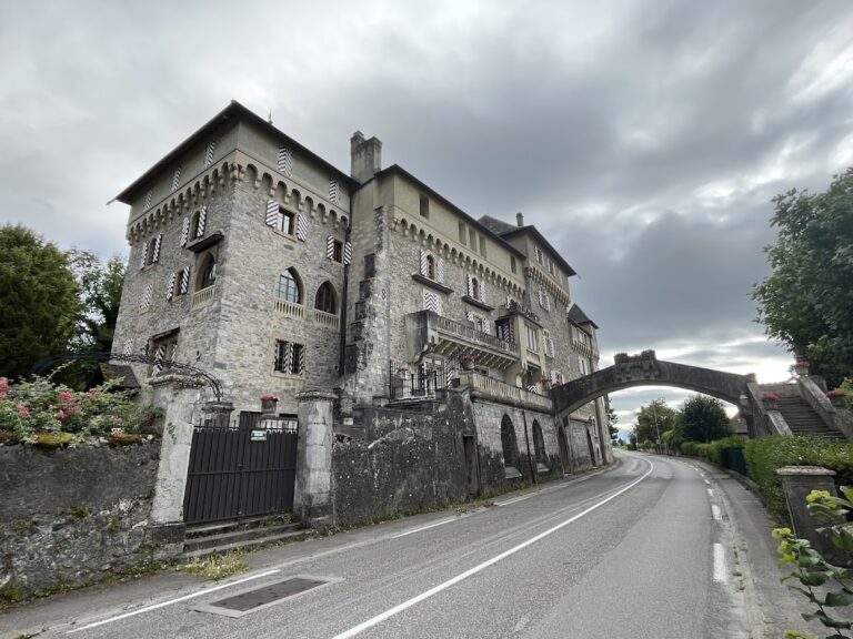 château de Maxilly: A medieval castle in Port Martin, Lugrin, France