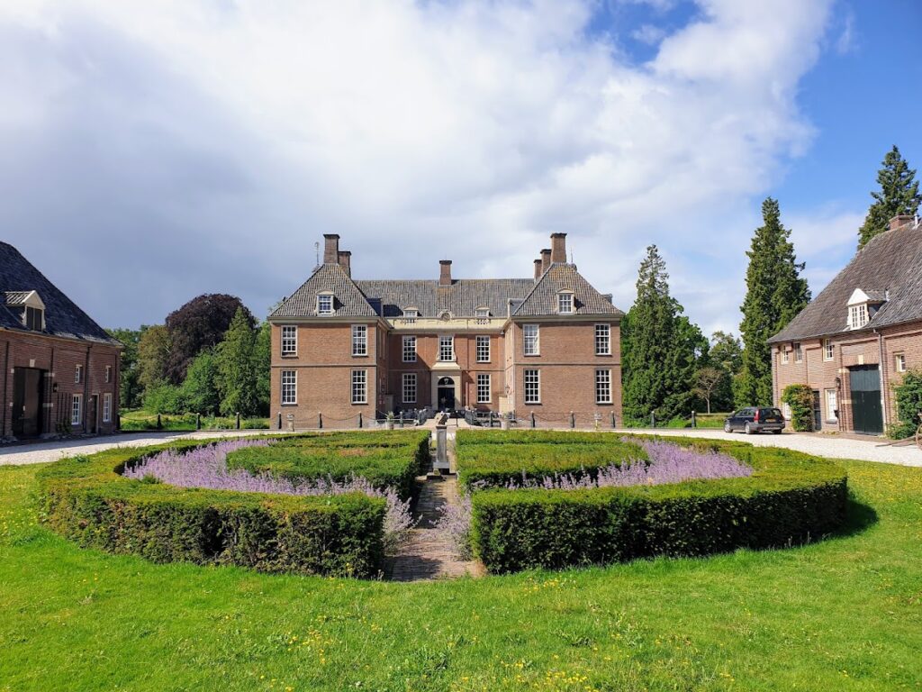 Slangenburg Castle: A Classical Water Castle in the Netherlands 3 Slangenburg Castle