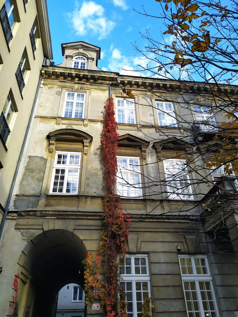 Brzozowski Palace: A Reconstructed Warsaw Residence 2 Brzozowski Palace