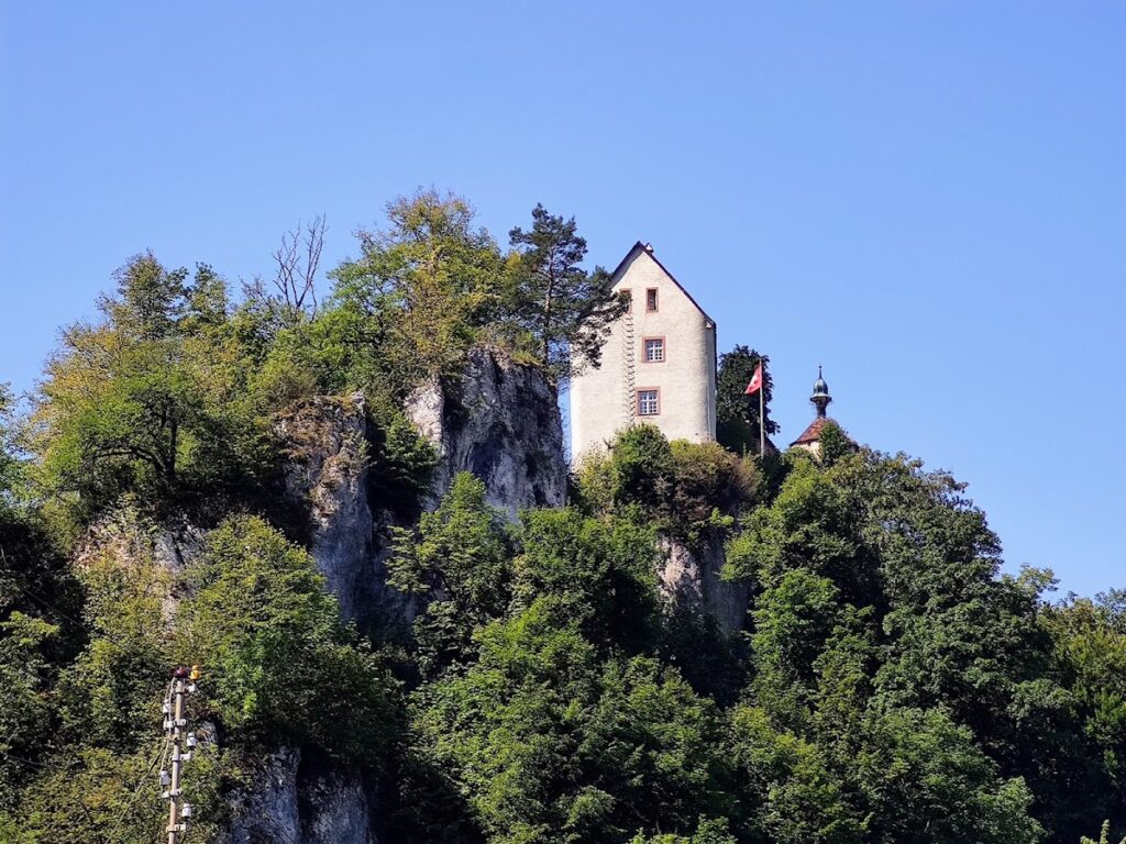 Burg Castle: A Medieval Fortress and Early-Modern Castle in Switzerland 1 Burg Castle