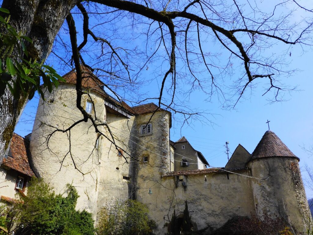 Burg Castle: A Medieval Fortress and Early-Modern Castle in Switzerland 2 Burg Castle