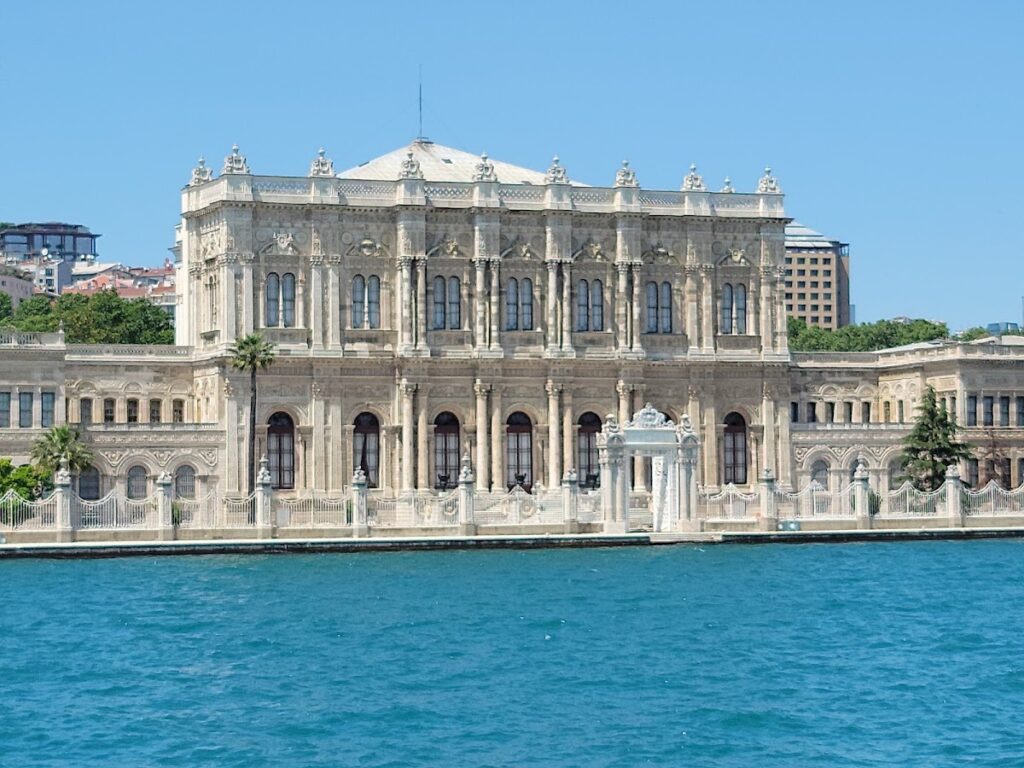 Dolmabahçe Palace: Ottoman Imperial Residence and State Center in Istanbul 2 Dolmabahçe Palace