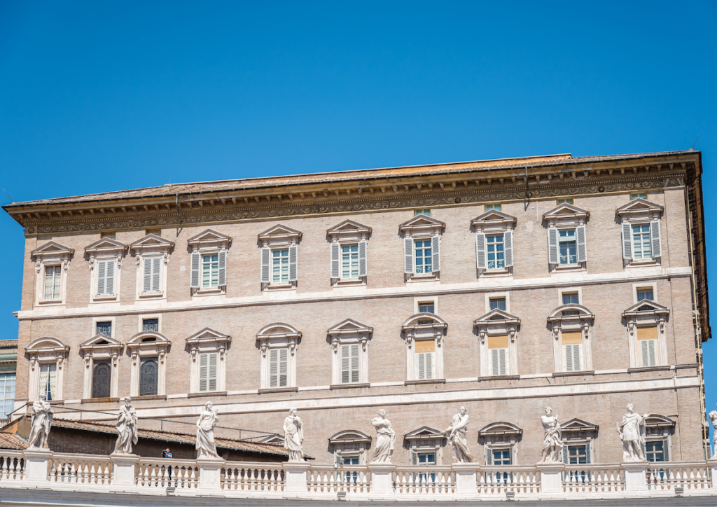 Apostolic Palace: The Pope’s Residence and Workplace in Vatican City 3 Apostolic Palace