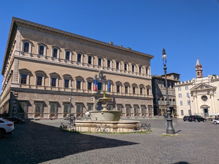 Palazzo Farnese: Renaissance palace and dynastic seat in Rome