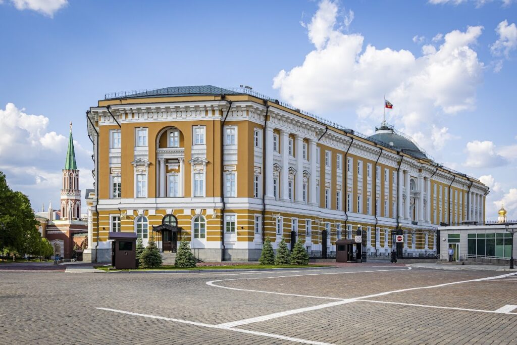 Kremlin Senate: The Russian Presidential Residence in Moscow 1 Kremlin Senate