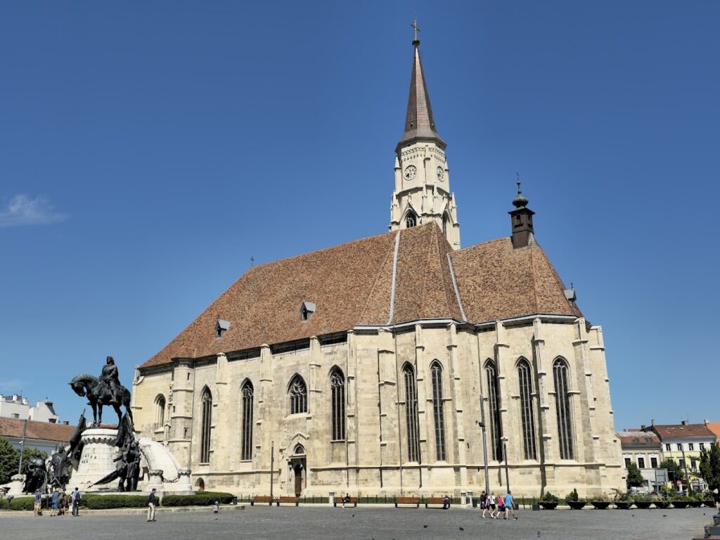 St. Michael's Church: A Gothic Roman Catholic Landmark in Cluj-Napoca 2 St. Michael's Church