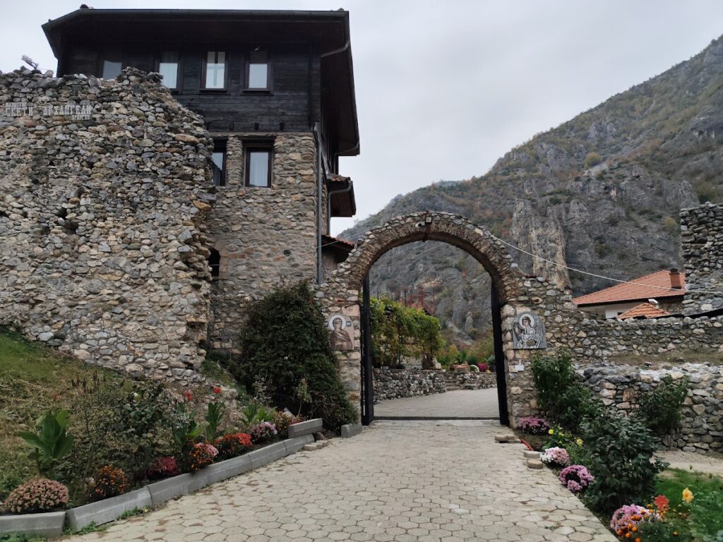 Monastery of the Holy Archangels: Imperial Serbian Monastery near Prizren 3 Monastery of the Holy Archangels