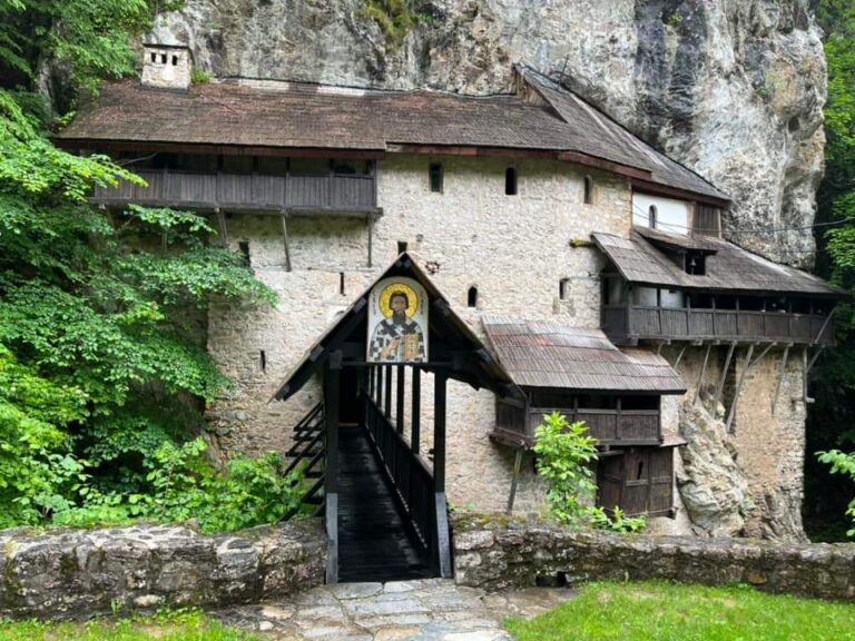 Crna Reka Monastery: A Serbian-Byzantine Monastic Complex in Serbia