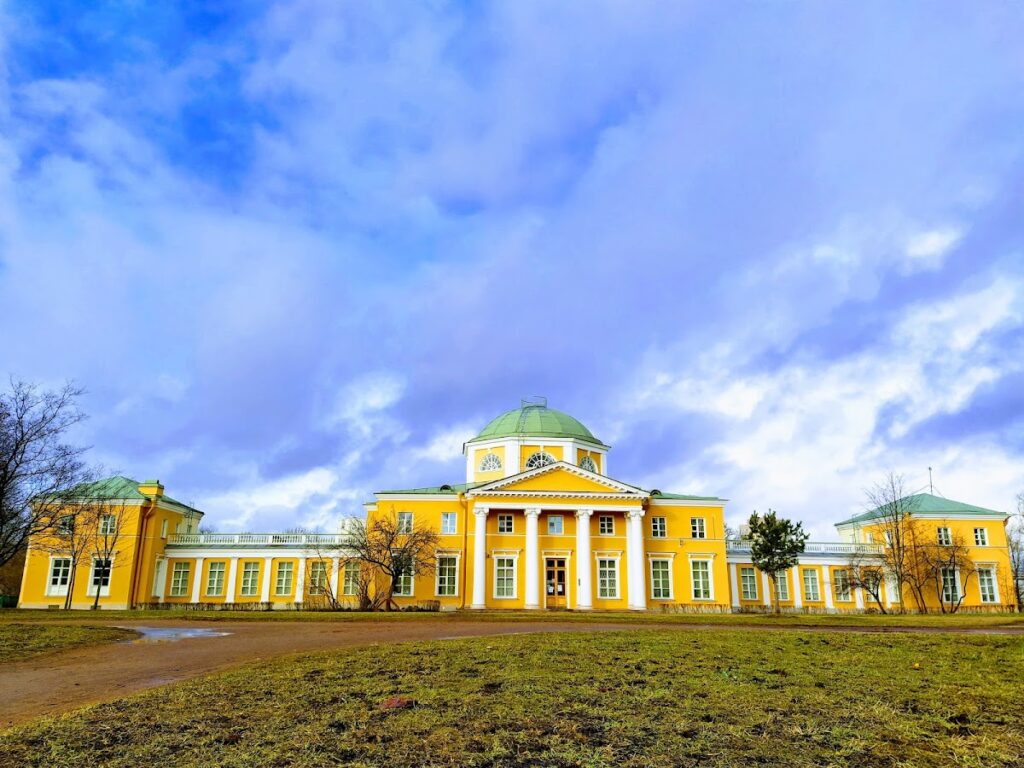 Alexandrino Manor: A Palladian Country Estate in Saint Petersburg 1 Alexandrino Manor
