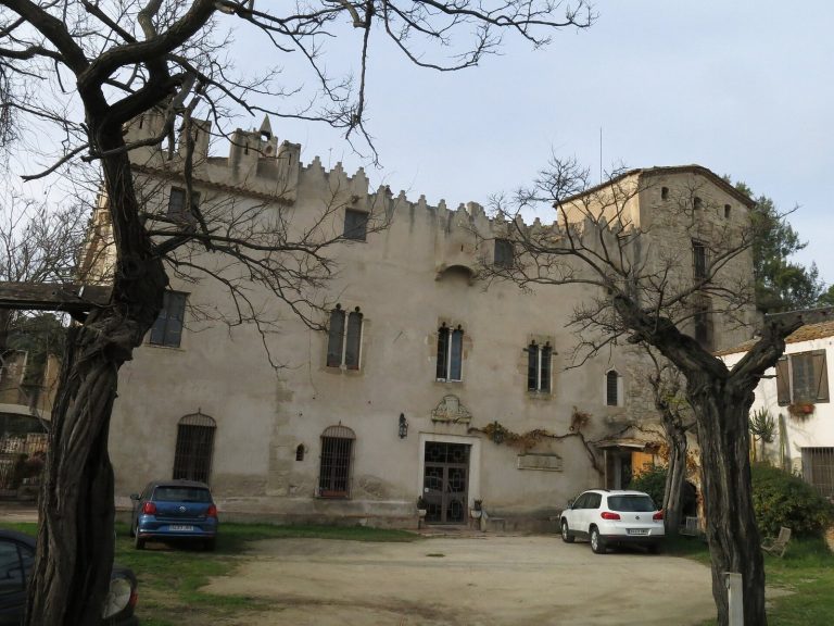 Castell de Godmar: A Fortified Farmhouse in Badalona, Spain