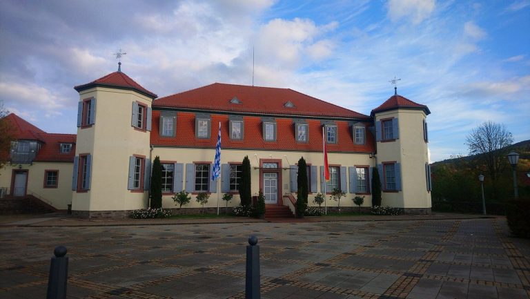 Schloss Michelbach: A Former Moated Castle and Baroque Residence in Germany