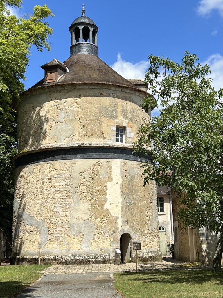 Château de Beauregard: A Seventeenth-Century Private Residence in France 3 Château de Beauregard
