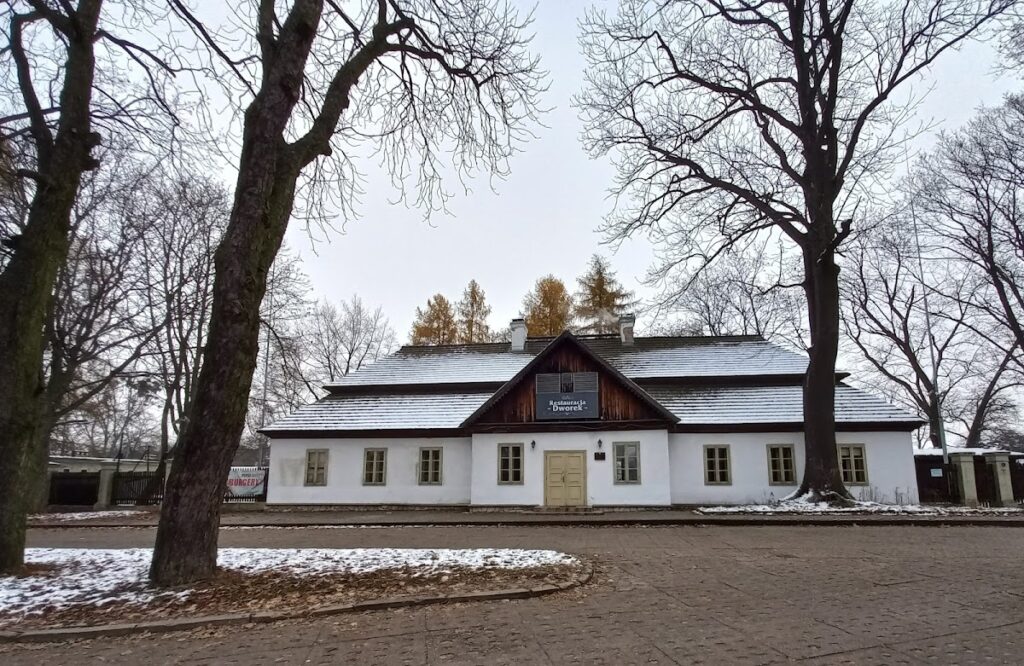 Benedykt Górski's Manor: A Historic Noble Residence in Łódź 1 Benedykt Górski's manor